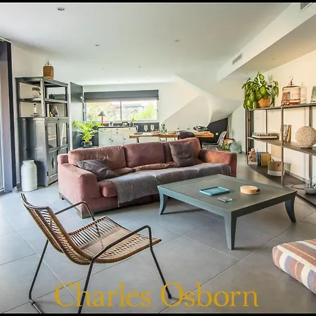 וילה Villa 
